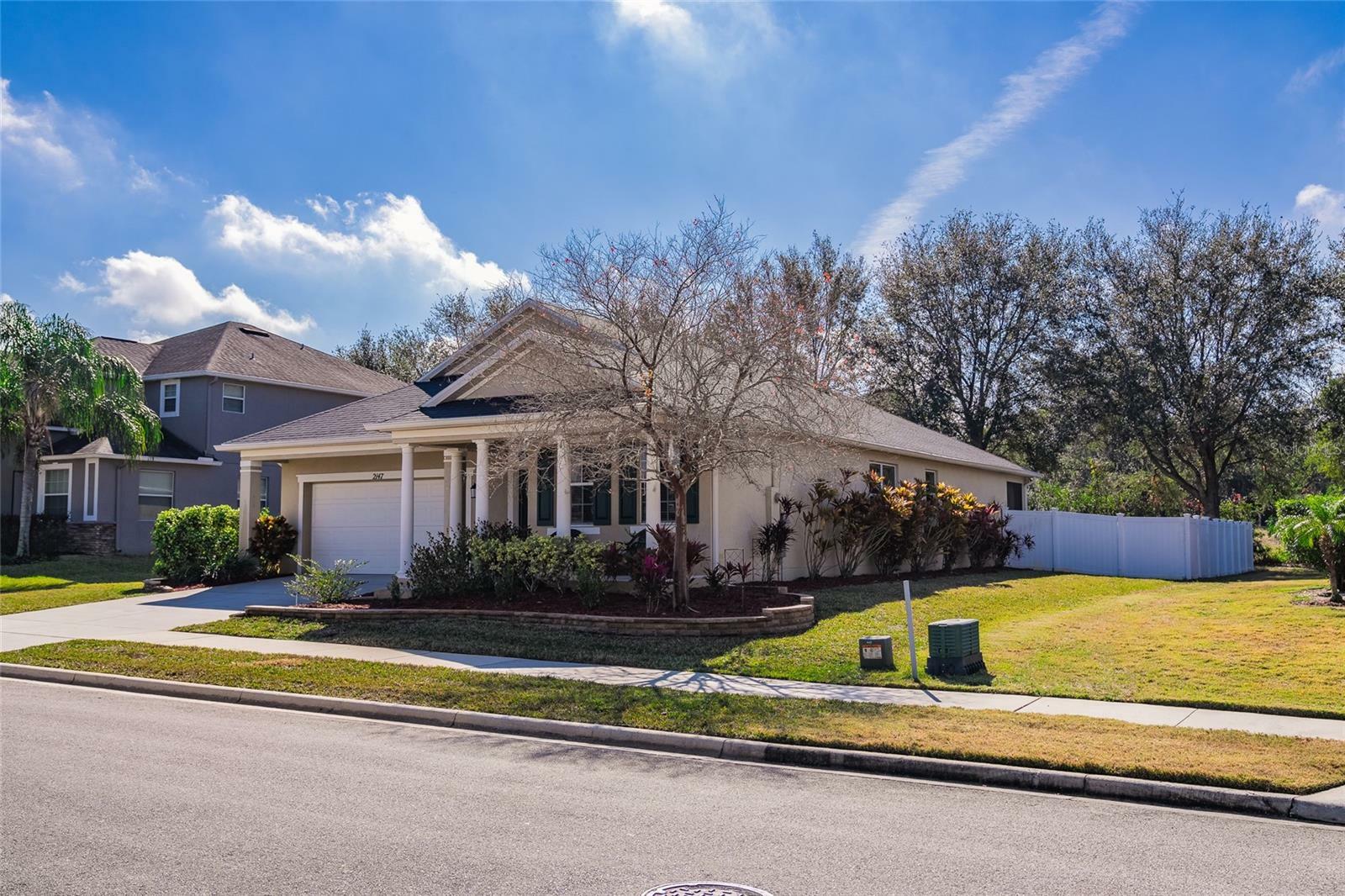 Property Photo:  2147 Sunbow Avenue  FL 32703 