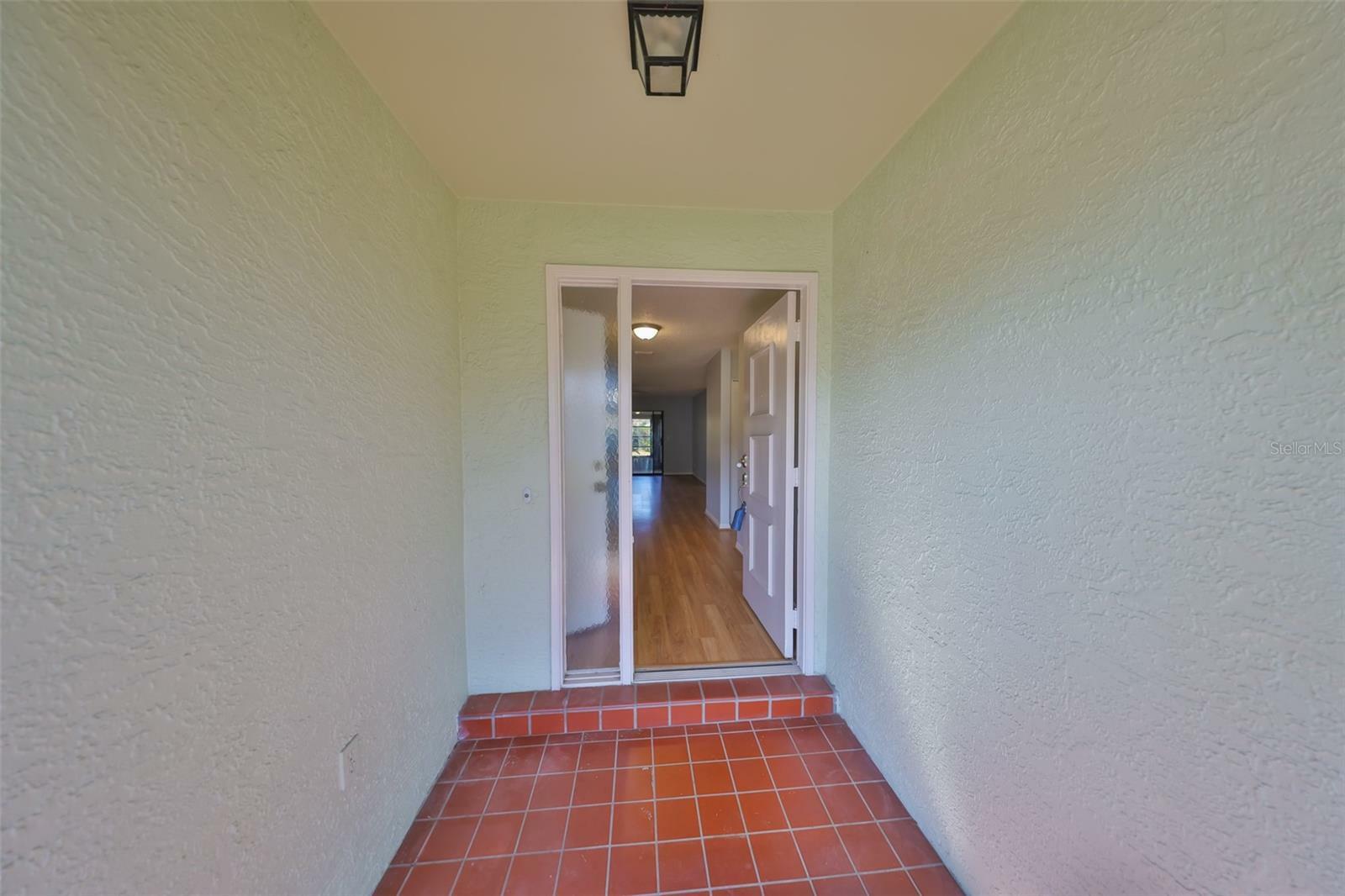 Property Photo: 2421 Lancaster Drive FL 33573