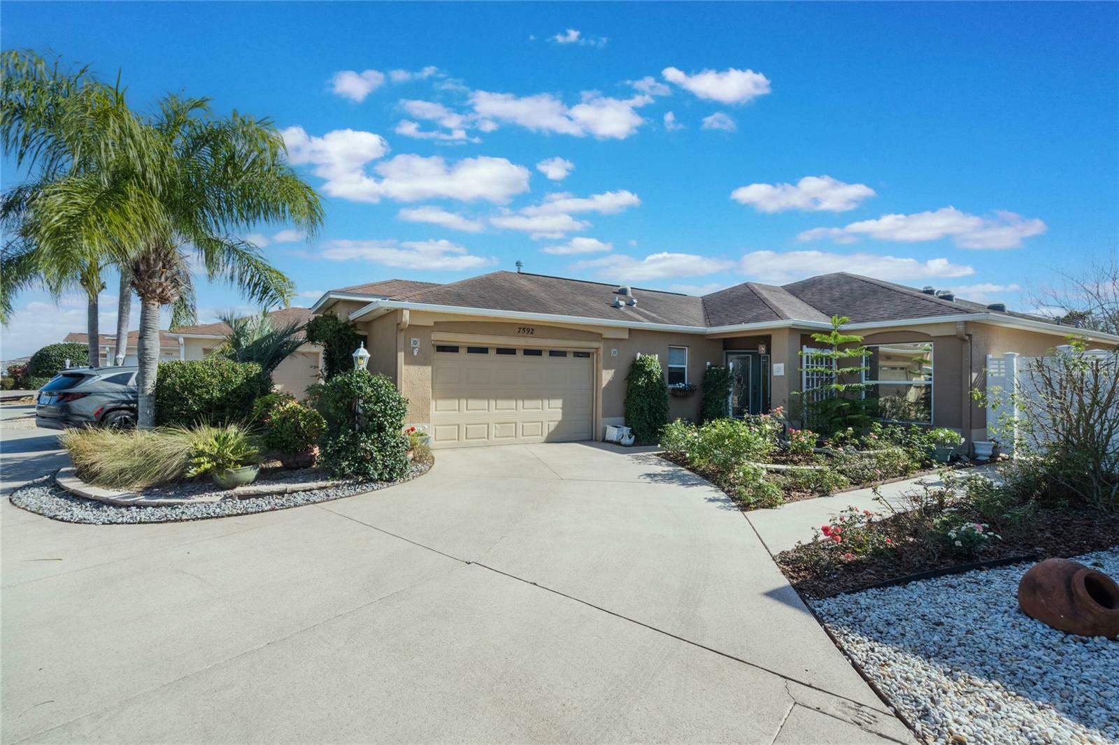 Property Photo: 7592 SE 170th Longview Lane FL 32162