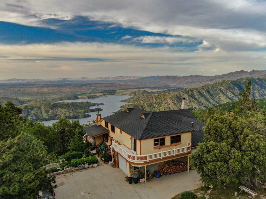 Property Photo:  194 Cedar Lake Drive  CA 92322 