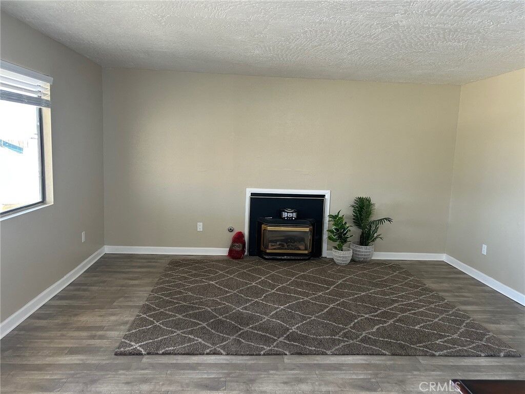 Property Photo:  11696 Ivy Avenue  CA 92345 