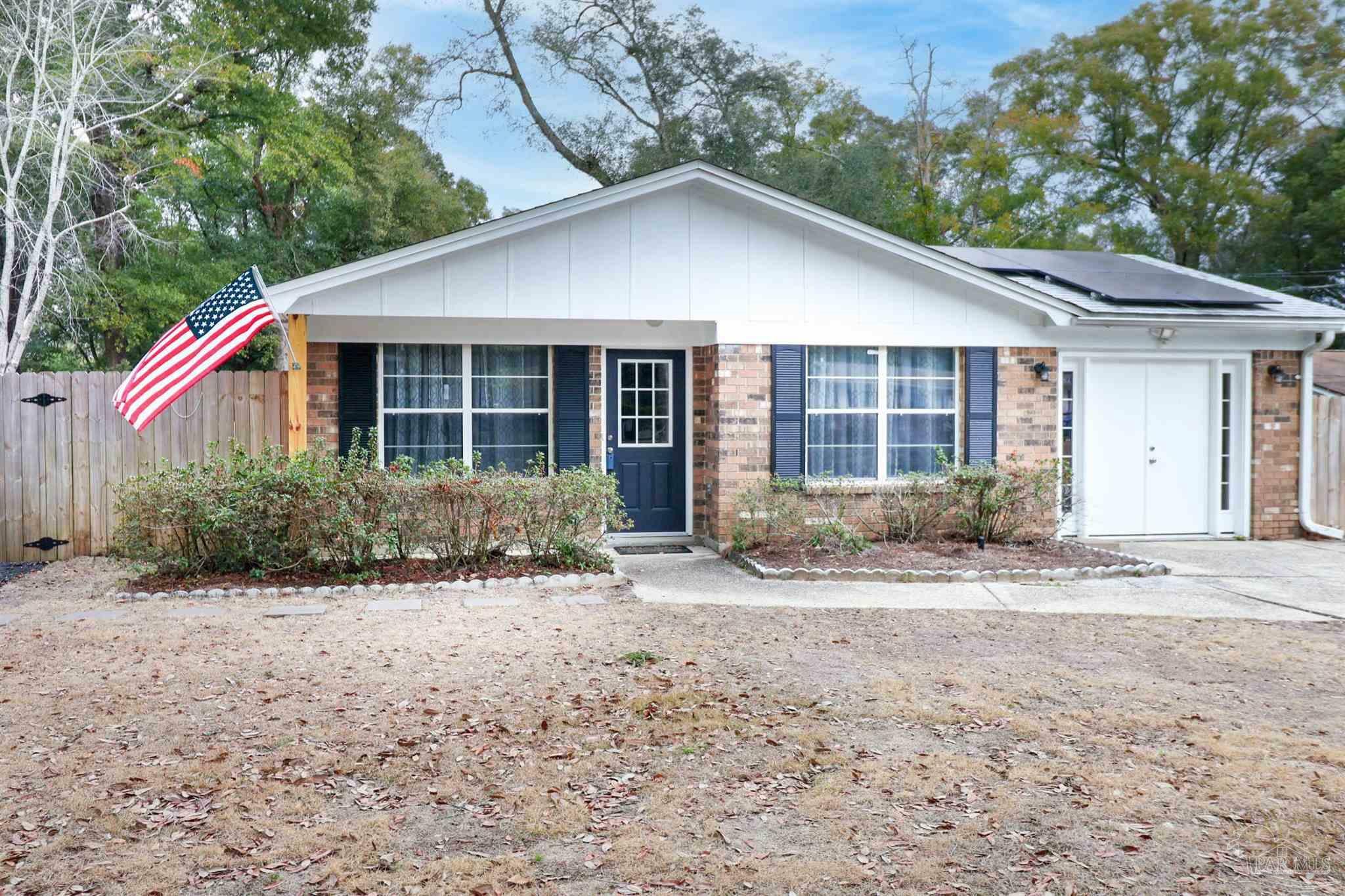 Property Photo:  4770 Skyline Dr  FL 32503 