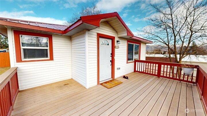 Property Photo: 1115 22 Ave WA 98844