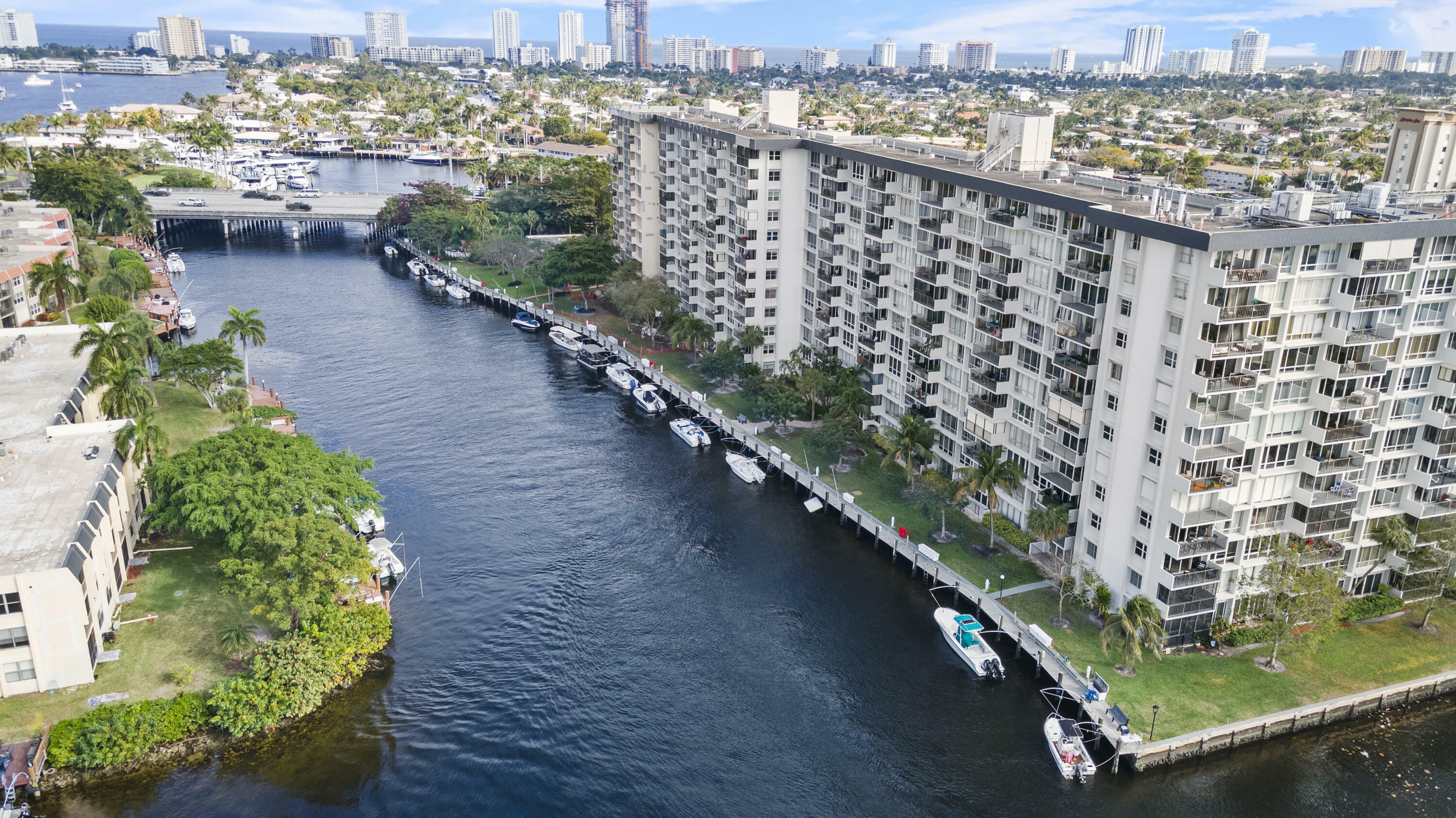 Property Photo: 801 S Federal Highway 618 FL 33062