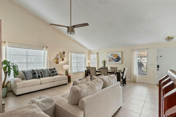 Property Photo: 4459 Willow Pond Road C FL 33417