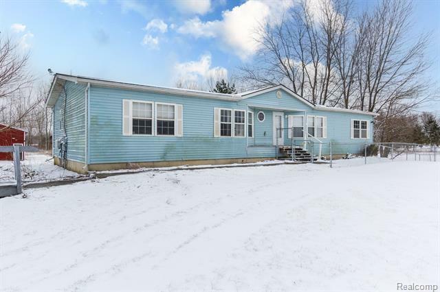 Property Photo: 69288 Omo Road MI 48062