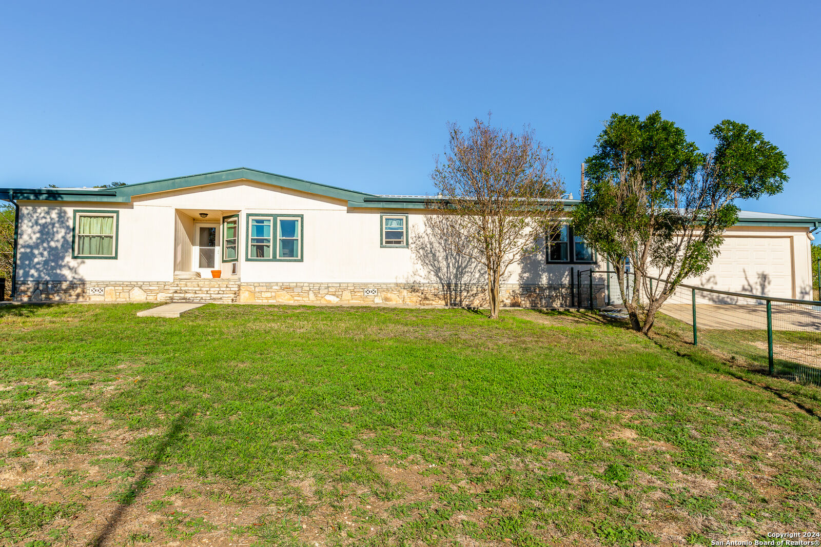 Property Photo:  389 Medina Hills  TX 78055 