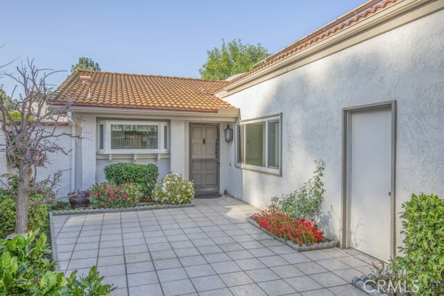 Property Photo:  5174 Calzado  CA 92637 