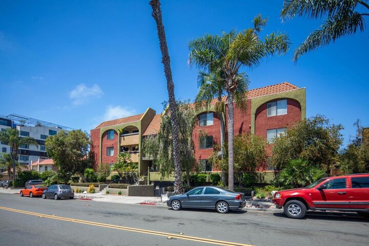 Property Photo:  3930 Centre St 103  CA 92103 