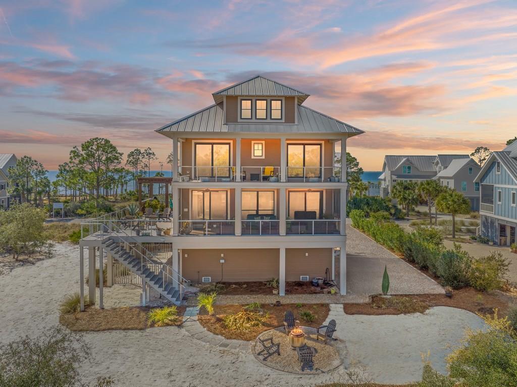 Property Photo: 510 Windmark Way FL 32456