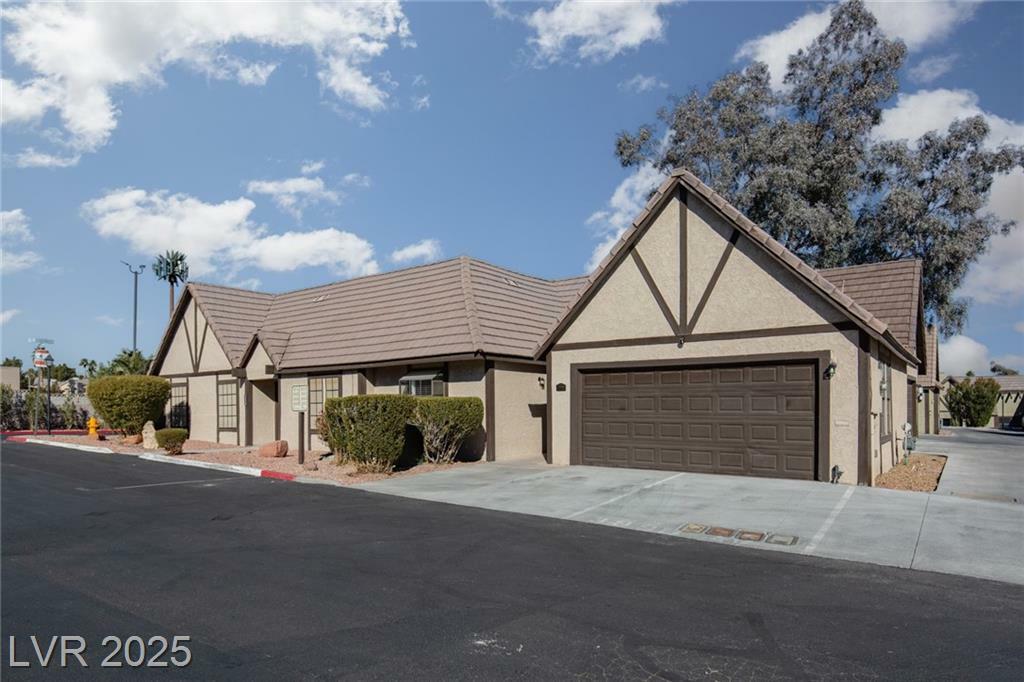 Property Photo:  3990 Avebury Place  NV 89121 