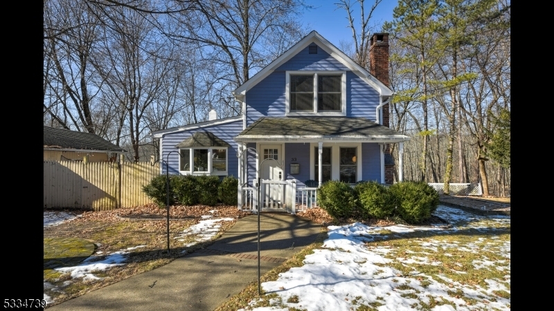 Property Photo:  33 Canterbury Rd  NJ 07456 