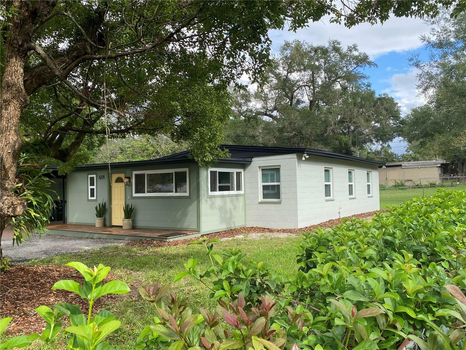 Property Photo:  5271 Vance Avenue  FL 32810 