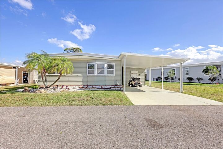 2100 Kings Highway 833  Port Charlotte FL 33980 photo