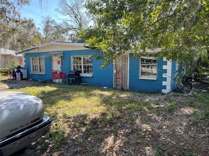 Property Photo: 1911 E Noel Street FL 33610