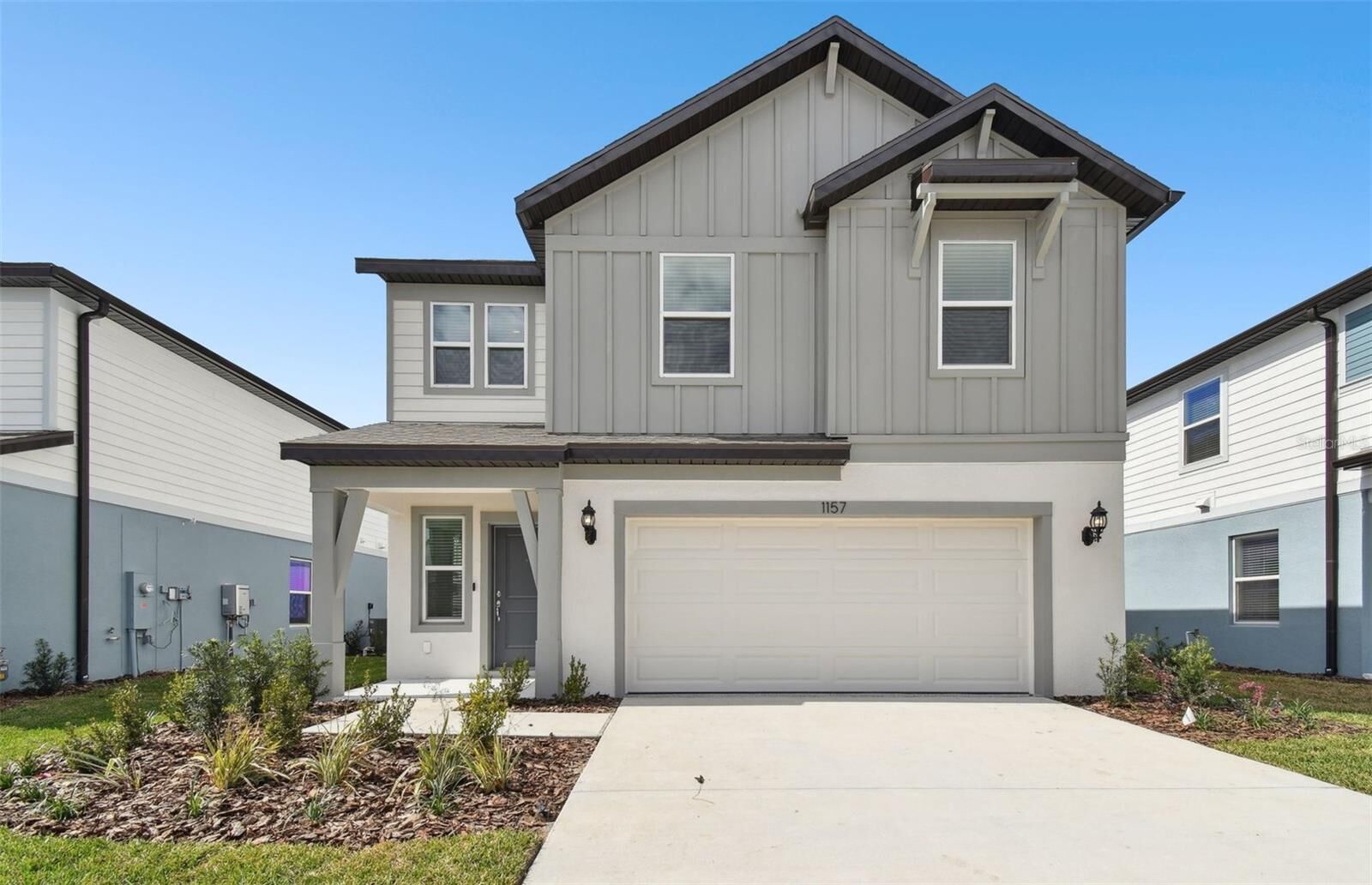 Property Photo:  1157 Kistna Drive  FL 33540 