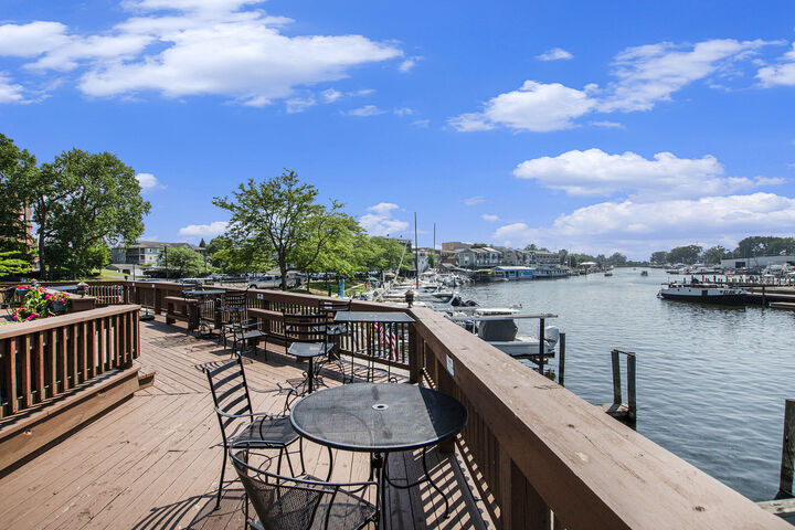 Property Photo:  532 Dyckman Avenue  MI 49090 