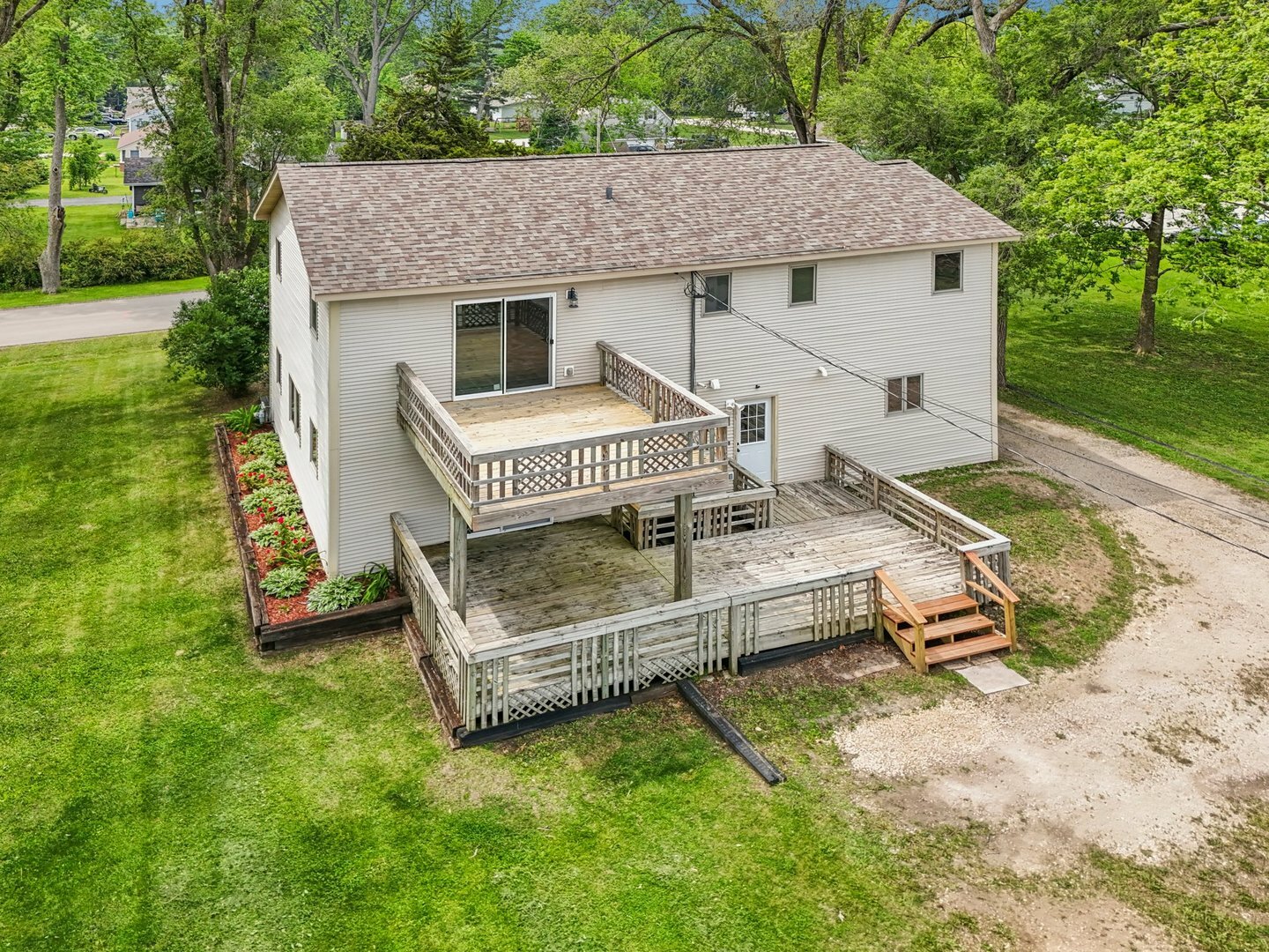 Property Photo: 4204 East Drive IL 60097