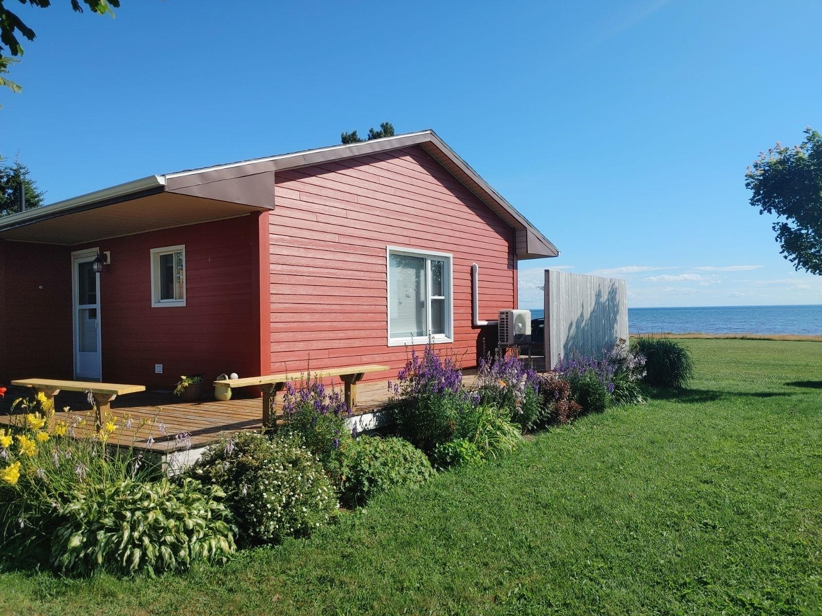Property Photo: 50 East Side Court PE C0A 1J0