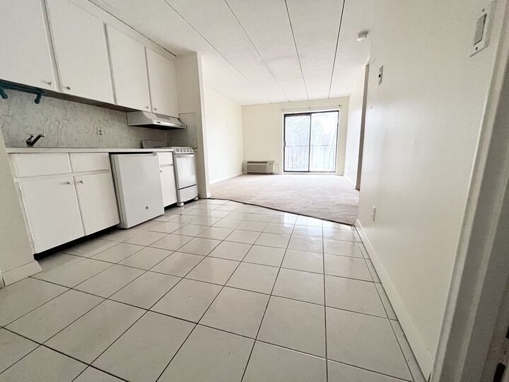 Property Photo: 40 Cochituate Rd 28 MA 01701