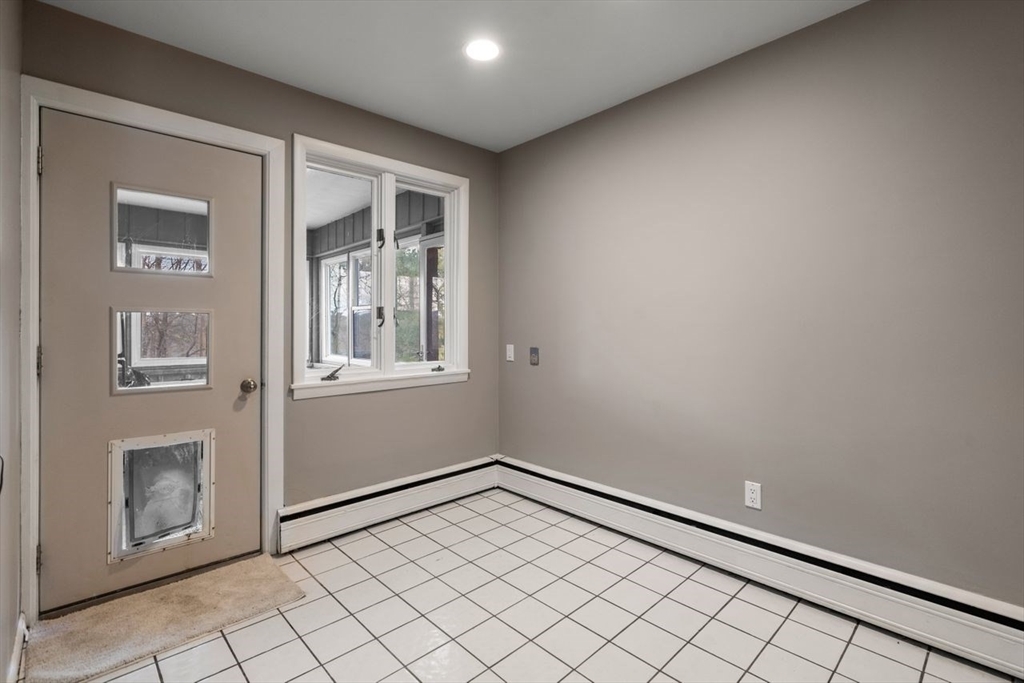 Property Photo: 95 Zenith Dr MA 01602