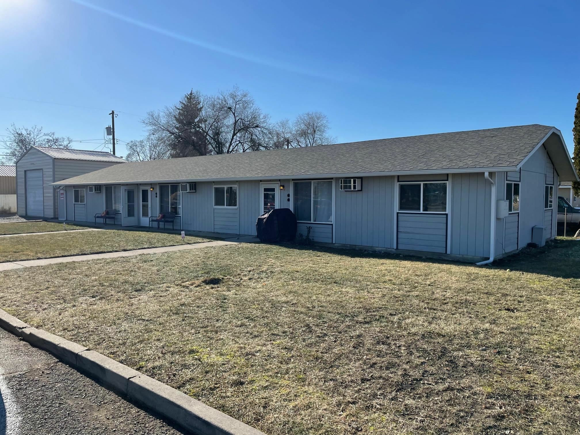 2228 E Desmet Ave  Spokane WA 99202 photo
