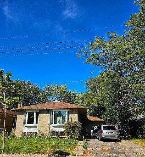 Photo de la propriété: 12 Marengo (Main Level) Ave ON M1K 3Y5