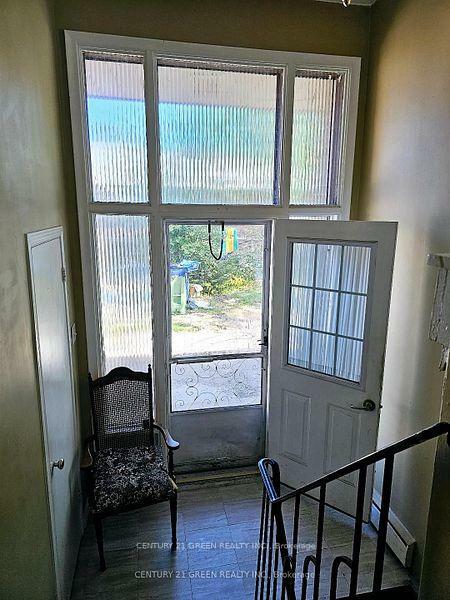 Photo de la propriété:  12 Marengo (Main Level) Ave  ON M1K 3Y5 