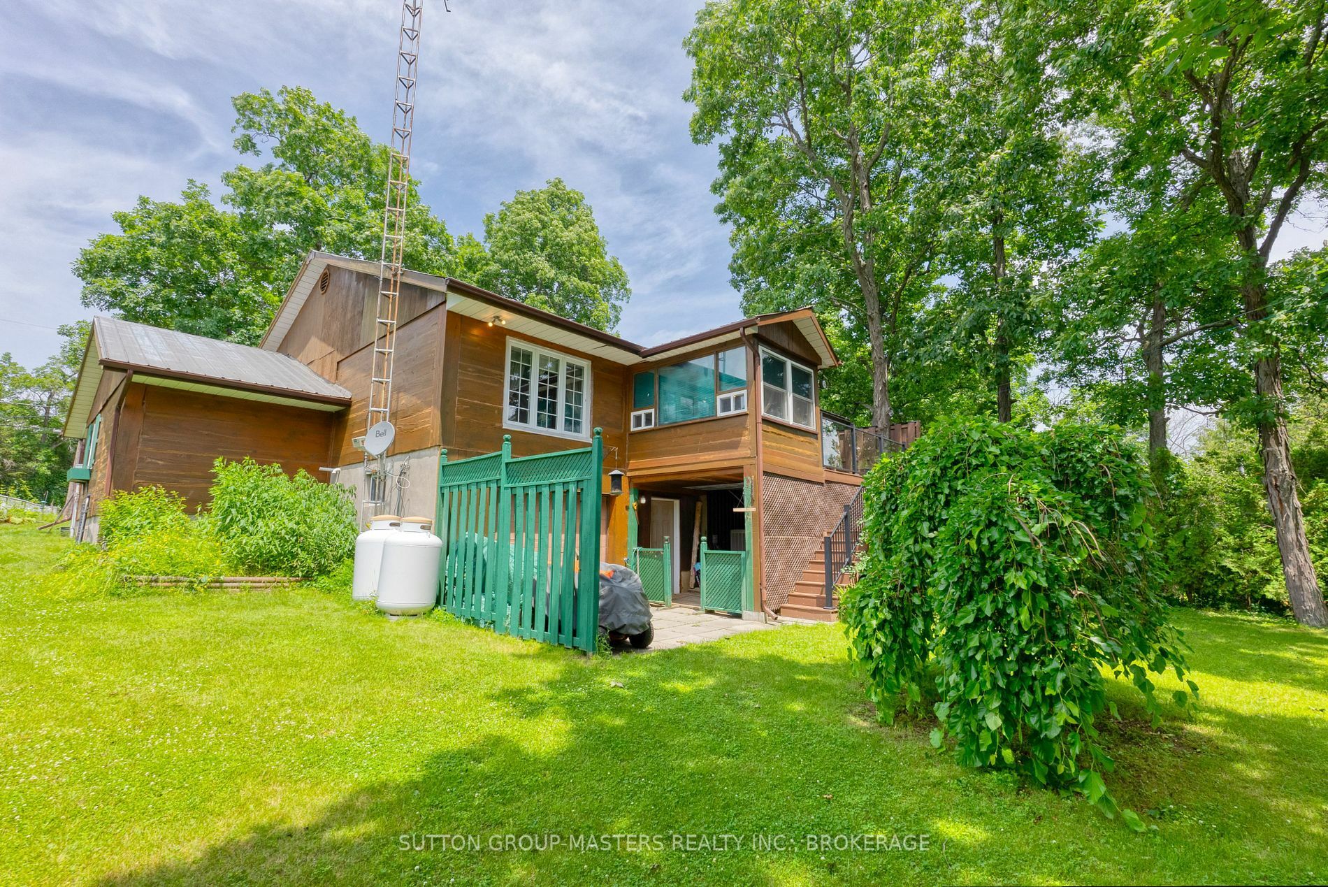 Property Photo:  409 Red Cedar Point Road  ON K0K 3N0 