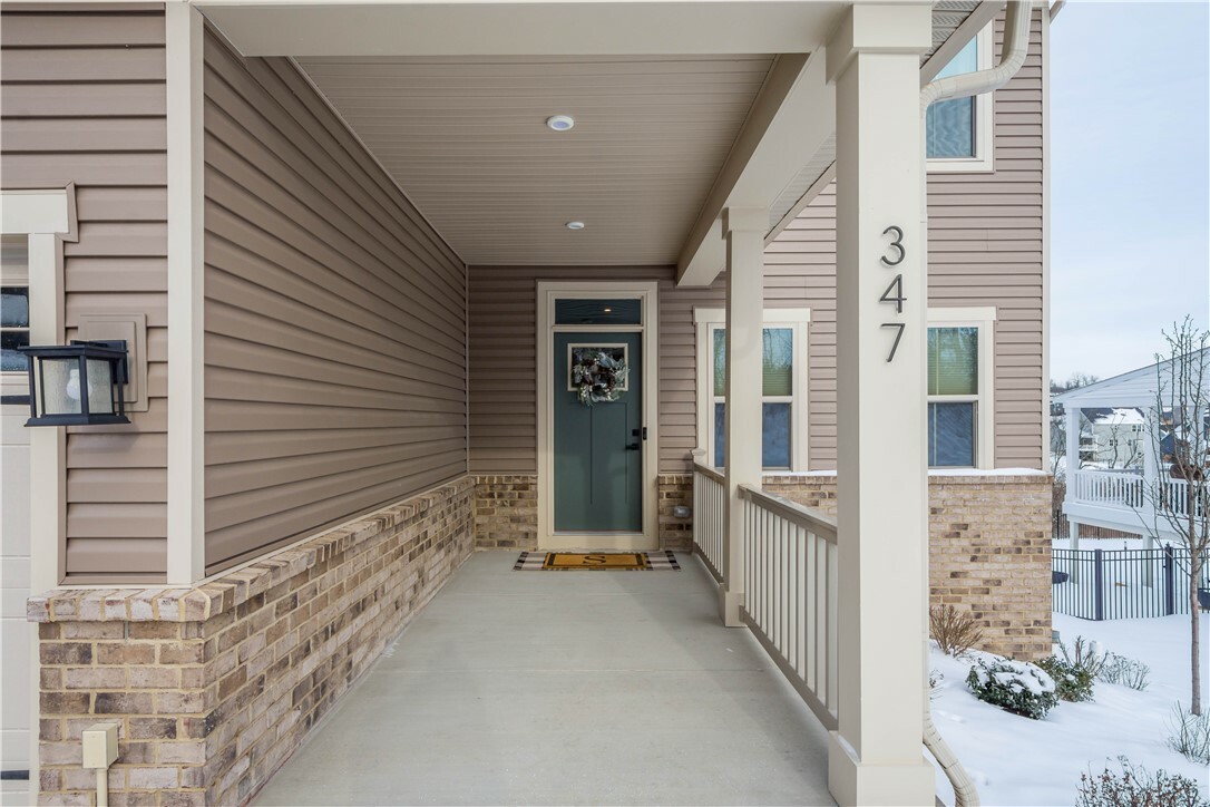 Property Photo:  347 Crossing Drive  PA 15330 