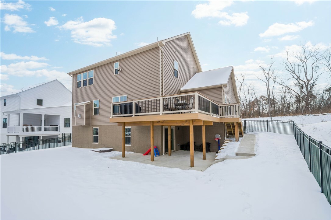 Property Photo:  347 Crossing Drive  PA 15330 