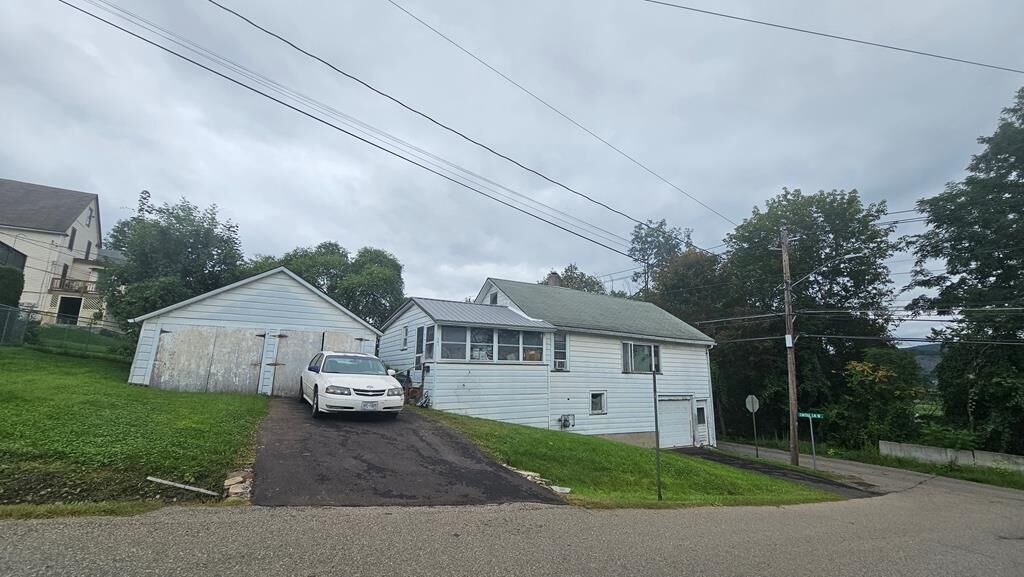 Property Photo:  141 Washington Street  NY 14830 