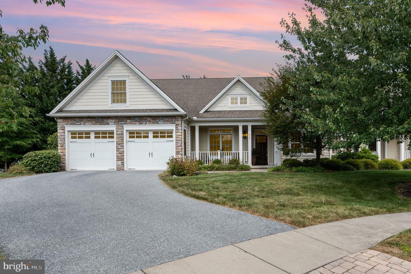 Property Photo:  2121 Arbor Court  PA 17055 