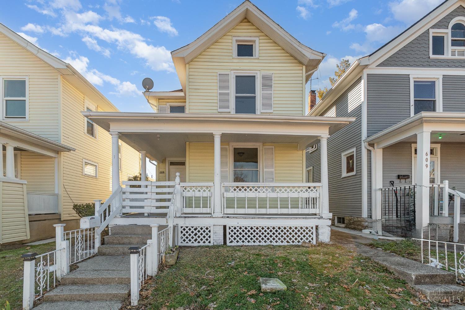 Property Photo: 605 Ross Avenue OH 45013