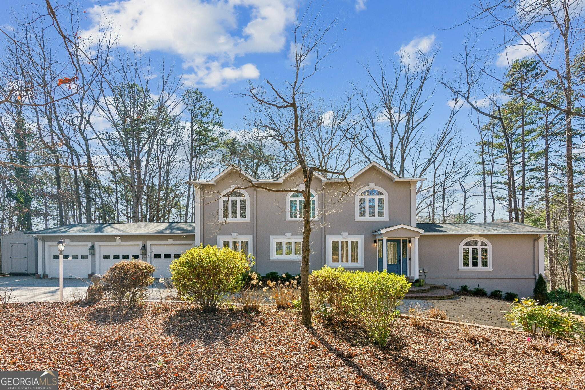 Property Photo:  213 Pine Crest Drive  GA 30040 