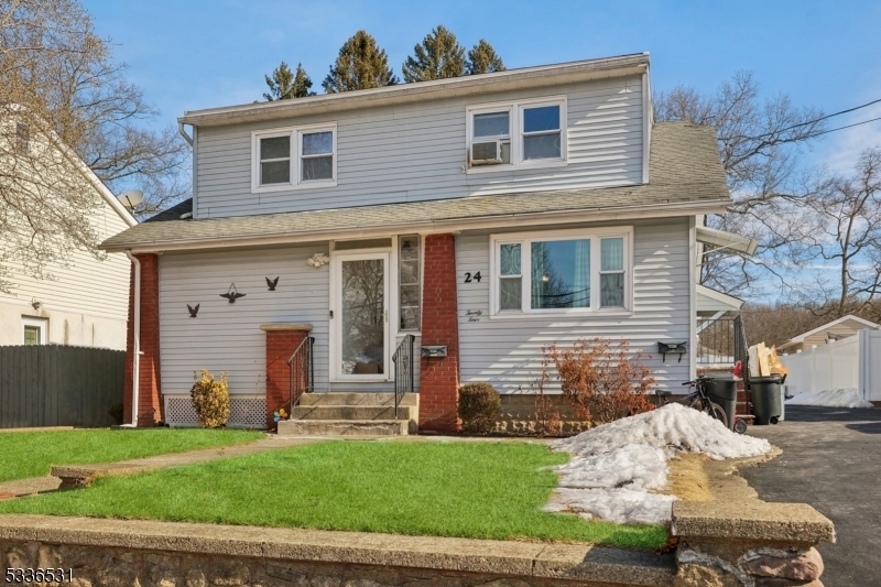 Property Photo:  24 Woodward Ave 2  NJ 07403 