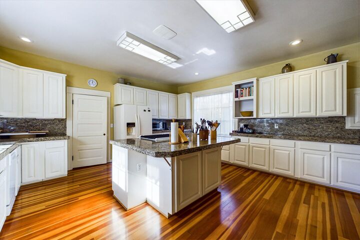 Property Photo:  2220 E Street  CA 95501 