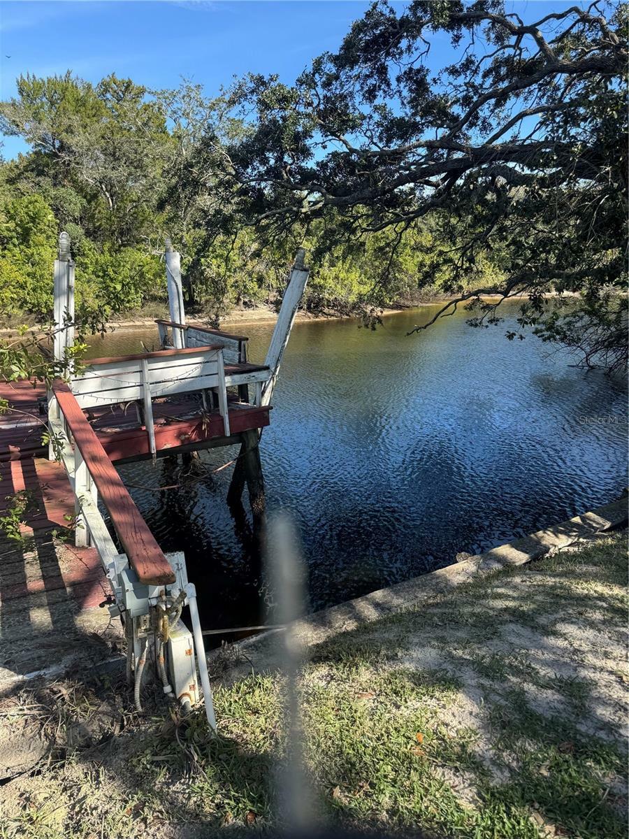 Property Photo:  5771 Catskill Road  FL 34690 