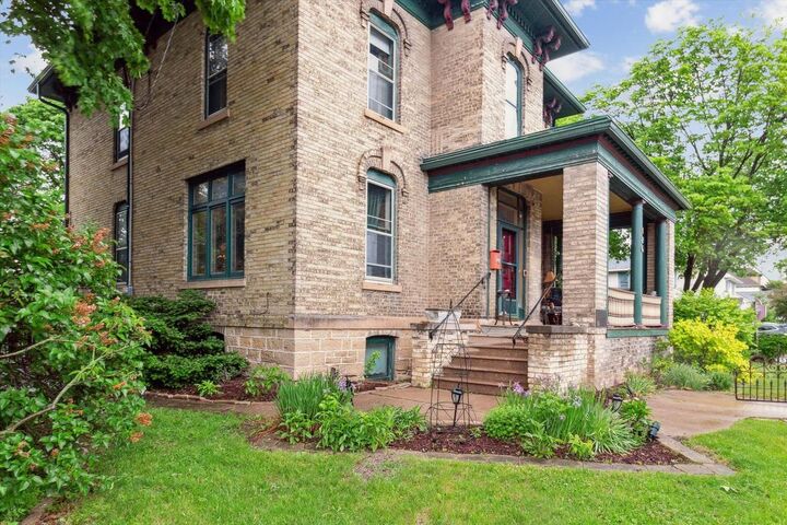Property Photo:  126 East Washington Street  WI 53589 