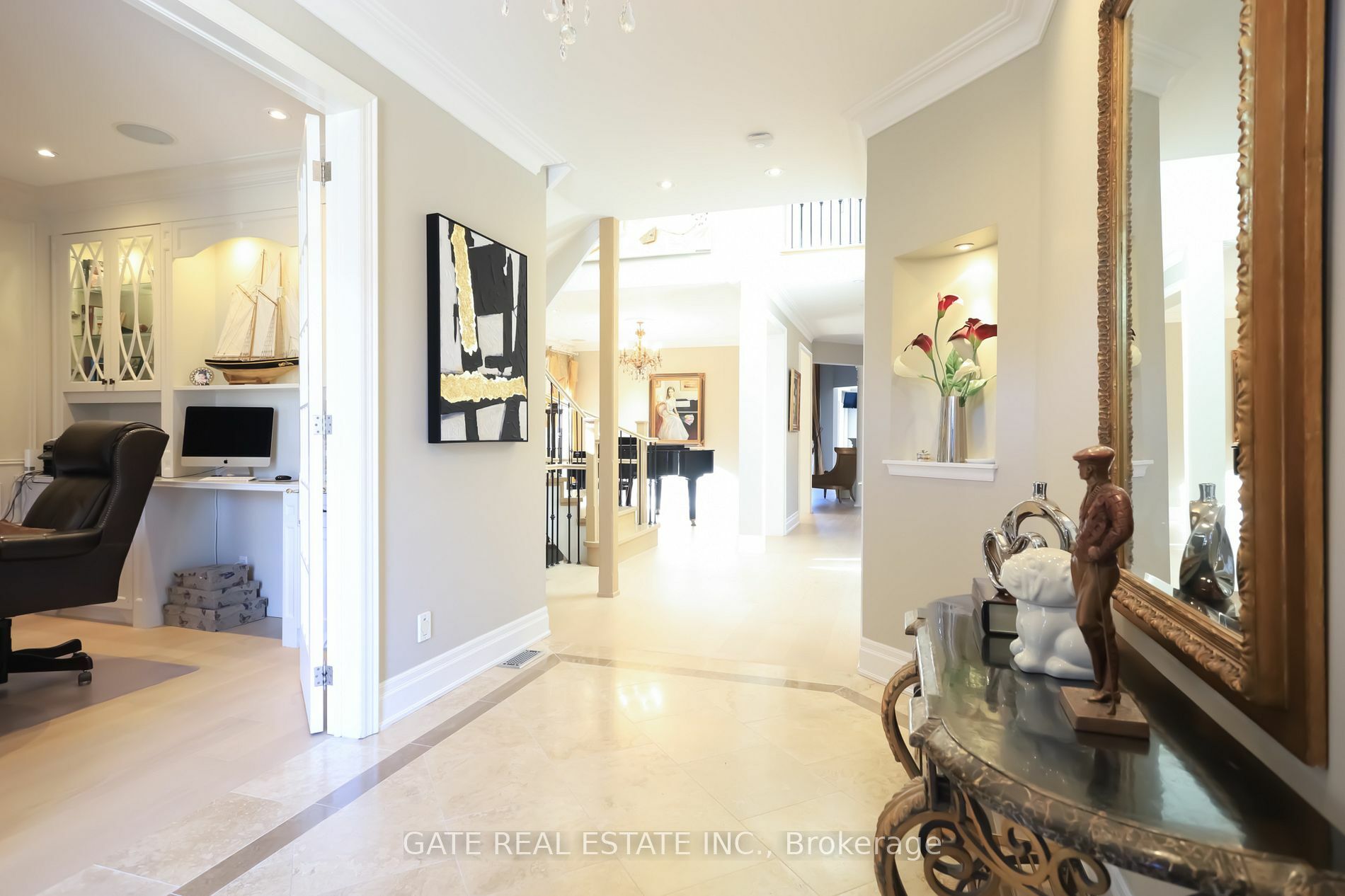 Property Photo:  2 Ormsby Crt  ON L4B 4P8 