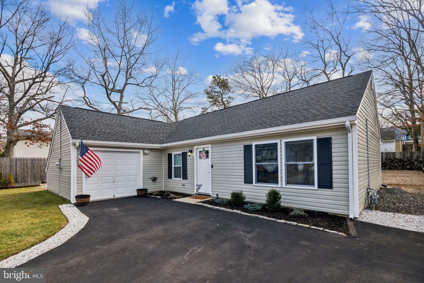 Property Photo:  125 Torpedo Road  NJ 08050 