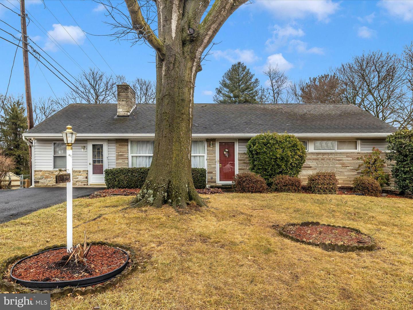 Property Photo:  13311 Apple Hill Drive  MD 21742 