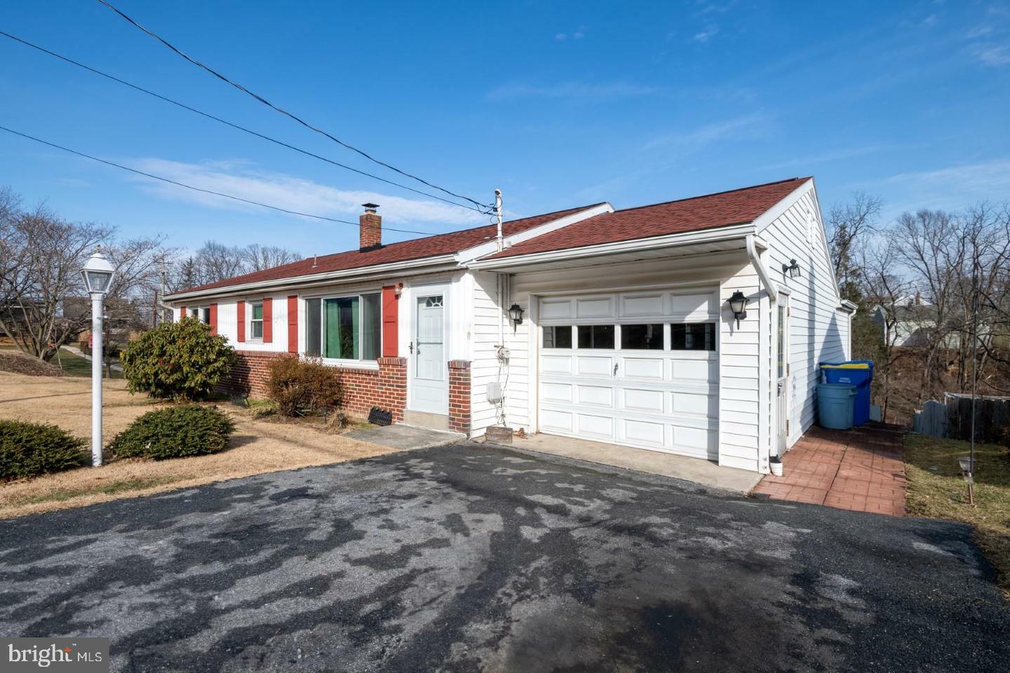 Property Photo:  540 S 80th Street  PA 17111 