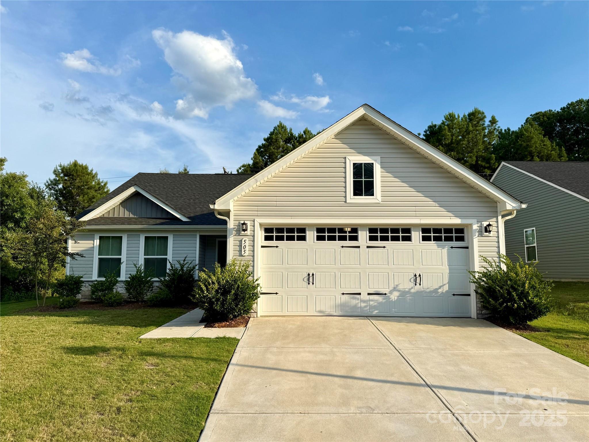 Property Photo: 505 Grandiflora Avenue SC 29720