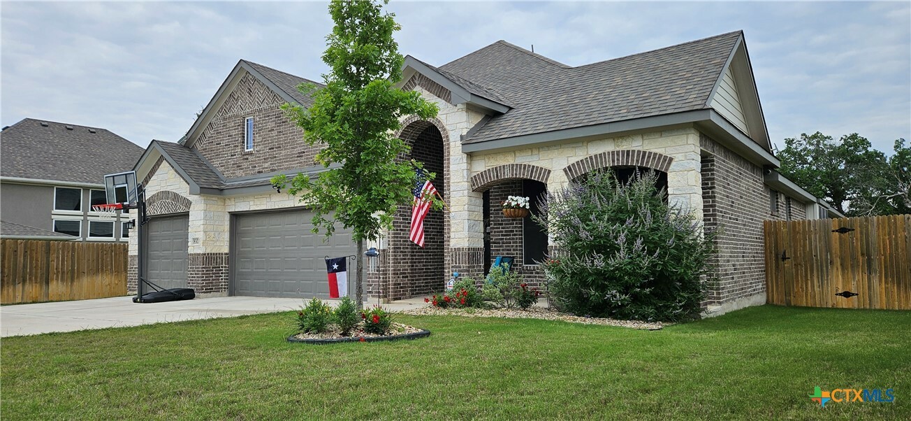 Property Photo: 8302 Elander Drive TX 76542