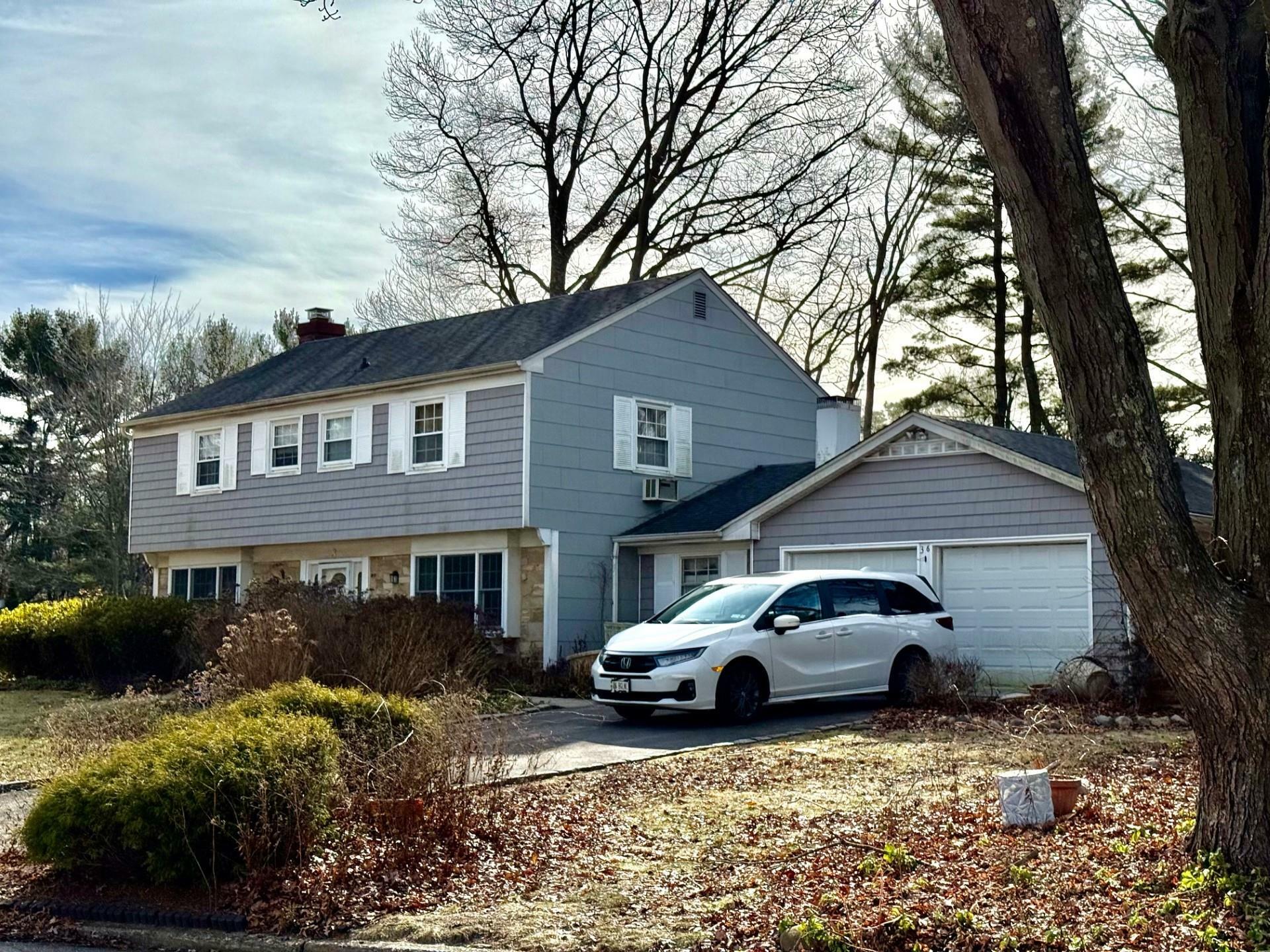 Property Photo:  36 Shelbourne Lane  NY 11790 