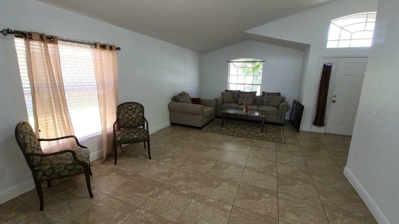 Property Photo:  4102 Longworth Loop  FL 34744 