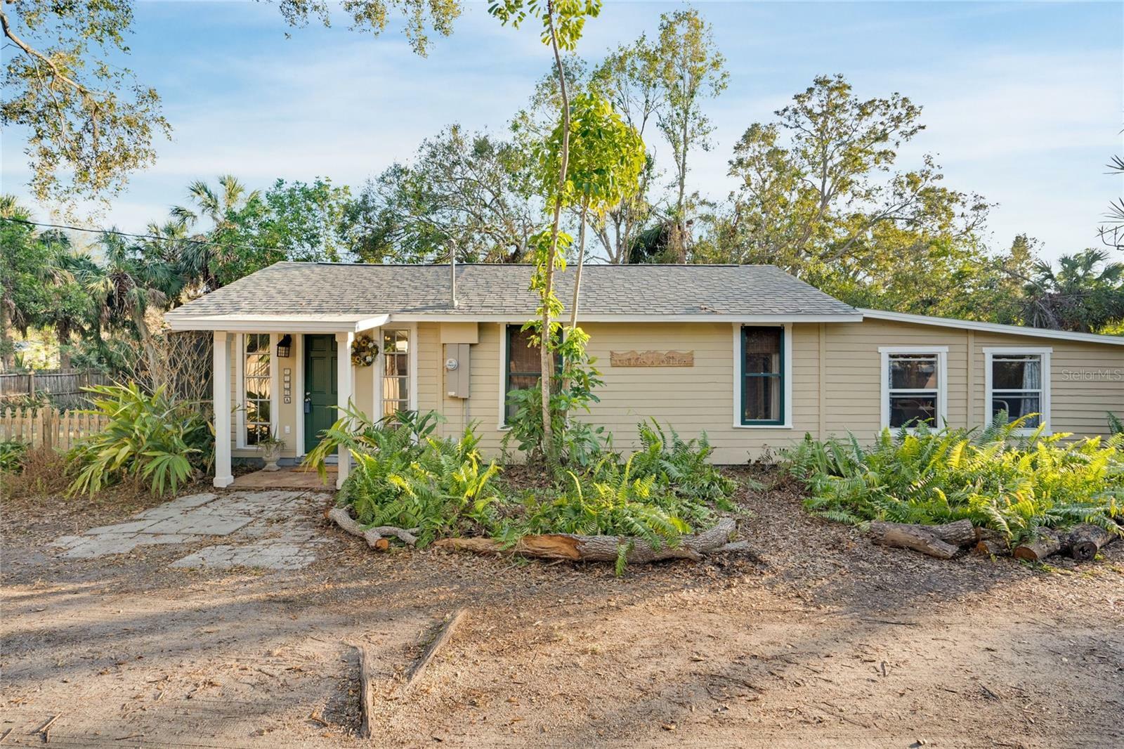 Property Photo:  4225 Old Bradenton Road  FL 34234 