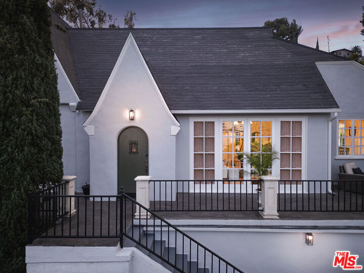 Property Photo: 2175 Vista Del Mar Street CA 90068