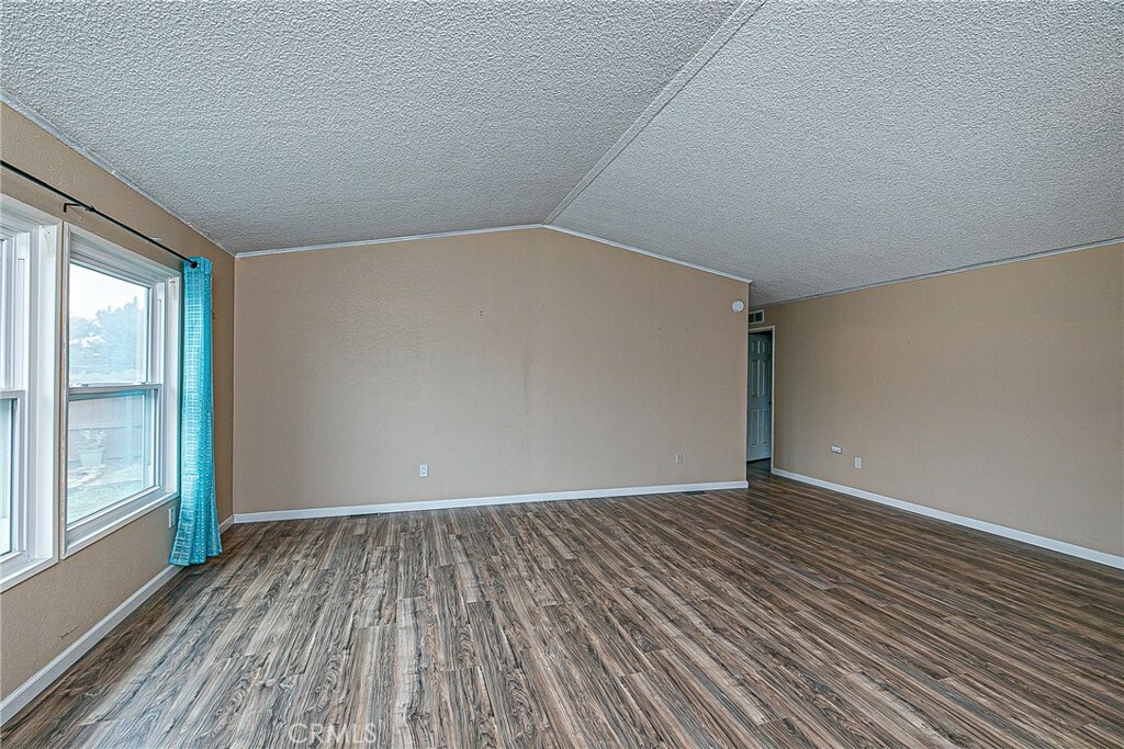 Property Photo:  1650 E Clark Avenue 350  CA 93455 